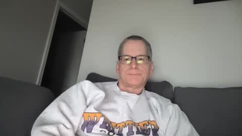 Snapshot of budman004 chatting on 02.21.26 budman004 online show from 02.21.26