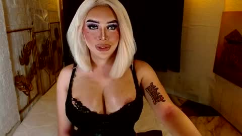 Lucienne online show from 09.29.25