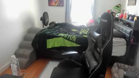 buffsexyman24 online show from 02.10.26