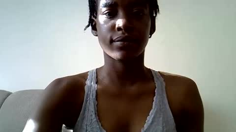 Snapshot of buffybaby_2 chatting on 01.15.26 buffybaby_2 online show from 01.15.26