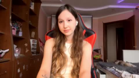 Snapshot of buffymccrea chatting on 10.17.25 Milania online show from 10.17.25