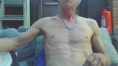 Snapshot of bundy2016 chatting on 05.25.26 Dutch cock online show from 05.25.26