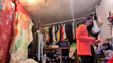 bunniandcryme online show from 11.28.25