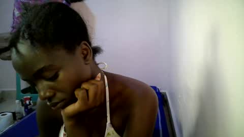 Snapshot of bunny_bliss1 chatting on 06.30.26 bunny_bliss1 online show from 06.30.26