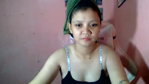 Snapshot of bunny_flower18 chatting on 06.24.26 bunny_flower18 online show from 06.24.26