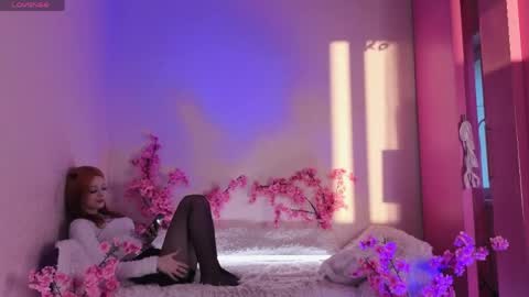 Kira online show from 04.06.26