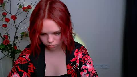 Snapshot of bunnybloom_ chatting on 04.27.26 Ariel online show from 04.27.26