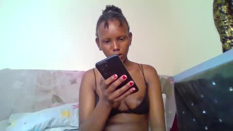 bunnydiva_ online show from 10.27.25