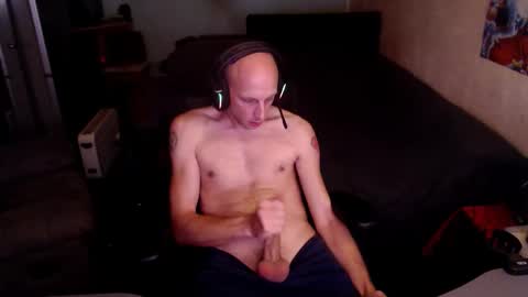 Snapshot of bunnydollstellas_toy chatting on 09.21.25 Gnther online show from 09.21.25