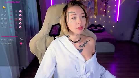 Snapshot of bunnykelly chatting on 09.24.25 bunnykelly online show from 09.24.25