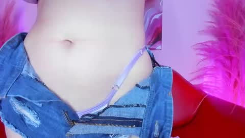 Snapshot of bunnyleahxxx chatting on 01.15.25 ANASTASIA online show from 01.15.25