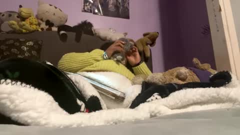 Bunnygirl Onyx online show from 12.30.24