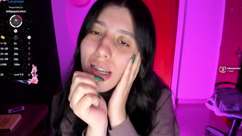 Snapshot of bunnyy09 chatting on 12.31.24 Jess online show from 12.31.24