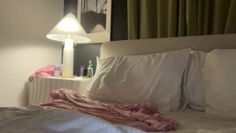 Snapshot of bunsbunnyprincess chatting on 02.25.26 Buns Bunny Princess online show from 02.25.26