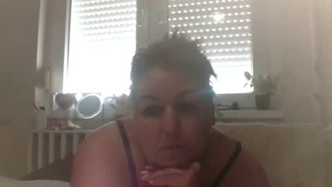 Snapshot of bunyoka1981 chatting on 10.04.25 babuska1981 online show from 10.04.25