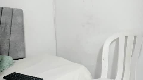 burbuja_evans online show from 02.15.25