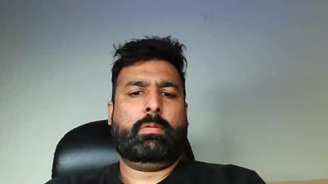 Hairy Arabian online show from 03.11.25