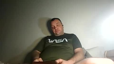 Snapshot of bury703709 chatting on 12.01.24 Creazy dad online show from 12.01.24