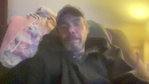 Snapshot of bushbeautician chatting on 01.22.25 bushbeautician online show from 01.22.25