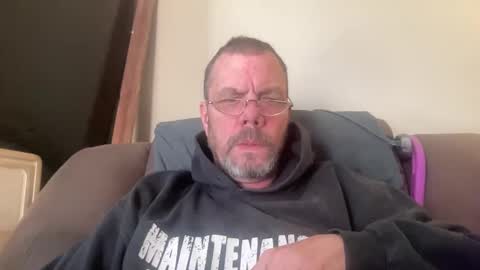 Snapshot of bushbeautician chatting on 02.02.25 bushbeautician online show from 02.02.25