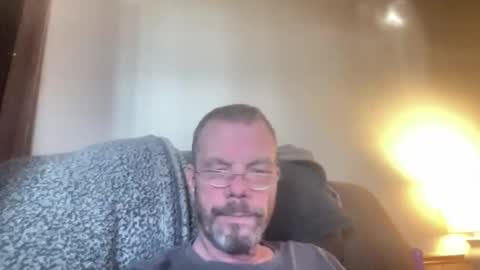 Snapshot of bushbeautician chatting on 02.03.25 bushbeautician online show from 02.03.25