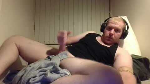 Snapshot of bushmate92 chatting on 02.28.25 bushmate92 online show from 02.28.25