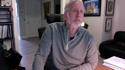 Snapshot of bustinout99 chatting on 02.01.25 afternoon wood online show from 02.01.25