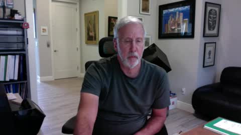 Snapshot of bustinout99 chatting on 09.17.25 afternoon wood online show from 09.17.25