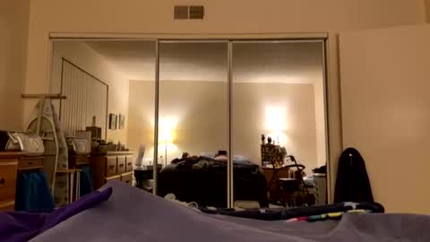 Snapshot of busty_2008 chatting on 02.27.26 busty_2008 online show from 02.27.26