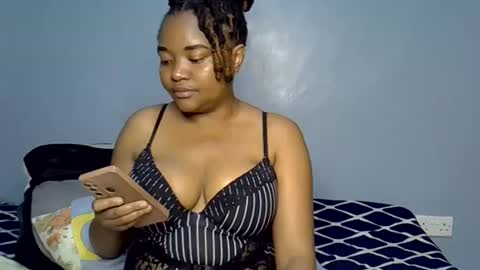 Snapshot of busty_kenzi chatting on 06.29.26 busty kenzi online show from 06.29.26