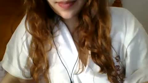 Snapshot of bustydoll22 chatting on 05.22.26 doll online show from 05.22.26