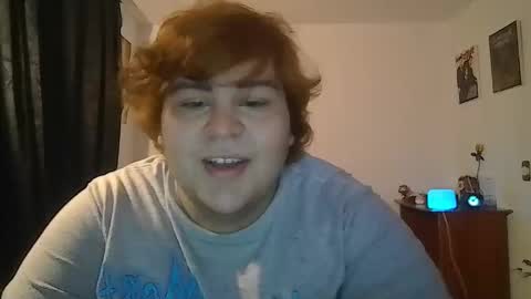 Snapshot of buttercup_milk chatting on 01.14.26 Dylan online show from 01.14.26