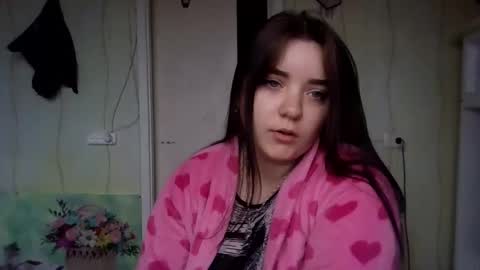 Snapshot of butterfly18988 chatting on 11.06.25 butterfly18988 online show from 11.06.25