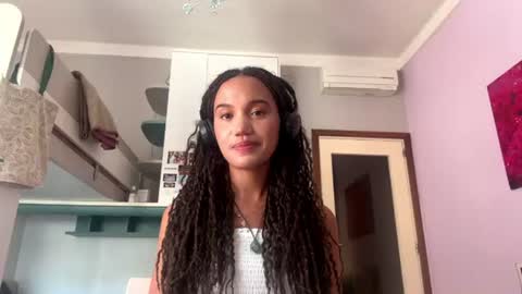 Snapshot of butterflyboop chatting on 06.20.26 Anna online show from 06.20.26