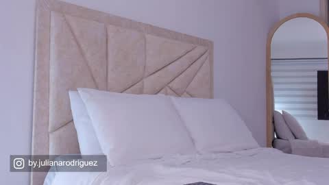    online show from 04.09.26