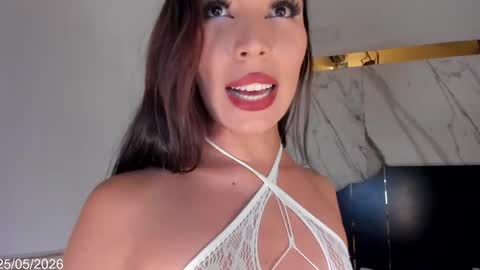 Snapshot of bylie_hills chatting on 05.25.26 bylie_hills online show from 05.25.26