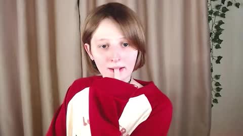 Snapshot of c0ralynx chatting on 11.02.25 C0ralynx online show from 11.02.25