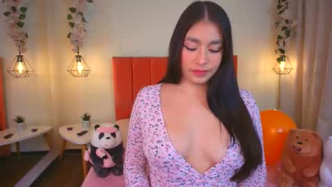 Snapshot of caandace chatting on 06.10.26 Candace online show from 06.10.26