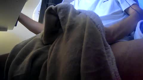 Snapshot of cachicho81 chatting on 05.27.26 cachicho81 online show from 05.27.26