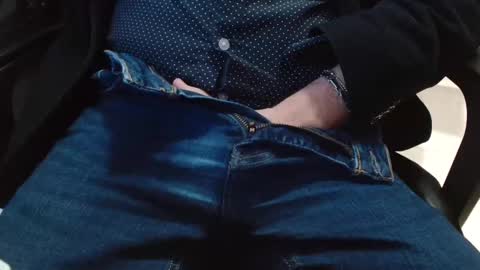 cafetabac online show from 01.18.25