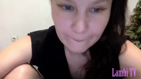 Snapshot of caffeinated_lamb chatting on 12.28.24 Lamb online show from 12.28.24