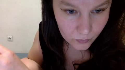 Snapshot of caffeinated_lamb chatting on 09.19.25 Lamb online show from 09.19.25