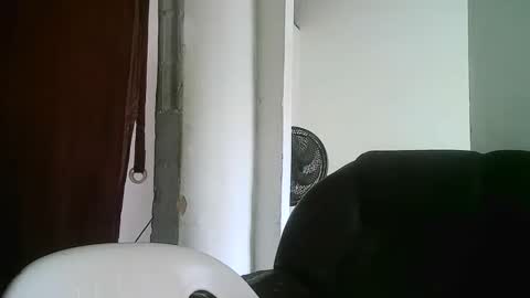 Snapshot of cafinfi1 chatting on 04.25.26 cafinfi1 online show from 04.25.26
