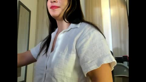 caitlingomez0 online show from 05.18.26
