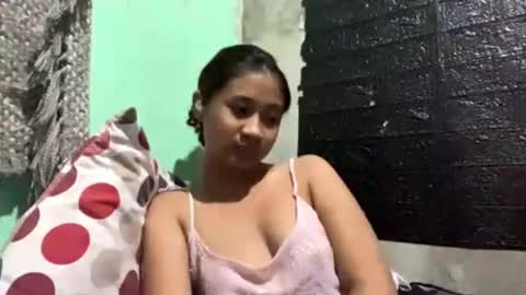 Snapshot of caitlyn_5 chatting on 04.10.26 Hi im Caitlyn online show from 04.10.26