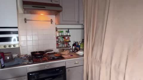 Caliiie of online show from 02.10.25