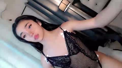 Snapshot of call_me_nina chatting on 06.03.26 call_me_nina online show from 06.03.26