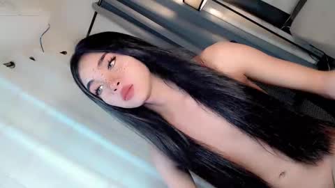 Snapshot of call_me_nina chatting on 06.07.26 call_me_nina online show from 06.07.26