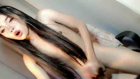 Snapshot of call_me_nina chatting on 06.12.26 call_me_nina online show from 06.12.26