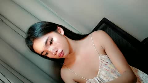 Snapshot of call_me_nina chatting on 06.22.26 call_me_nina online show from 06.22.26